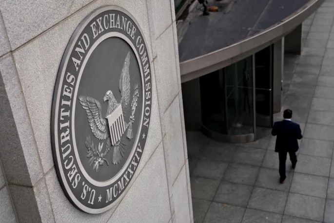 SEC delays onchain stock trading plan as Wall Street pushes back on crypto exemptions