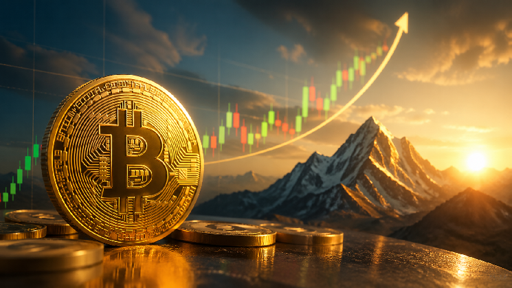Will Bitcoin Price Reach $250K by 2026 End? Analyst Weighs In