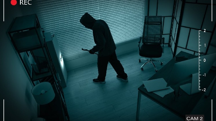 Cybercriminal Directed $2.6M Crypto Heist From Prison: Prosecutors