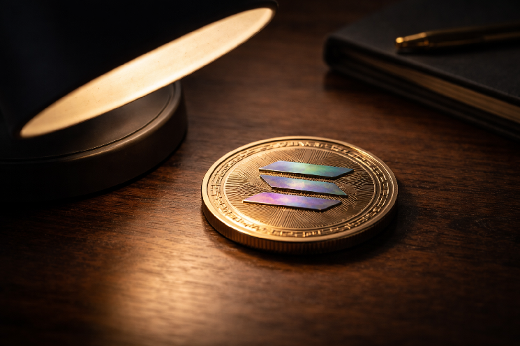 Solana price drops as BTC, ETH slip amid oil surge to $110