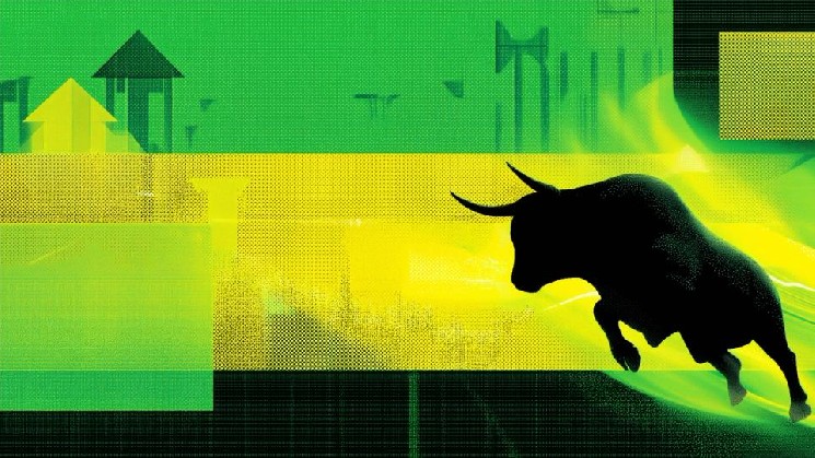 Seasonal trends favor bulls even as bitcoin ends April in a defensive mood