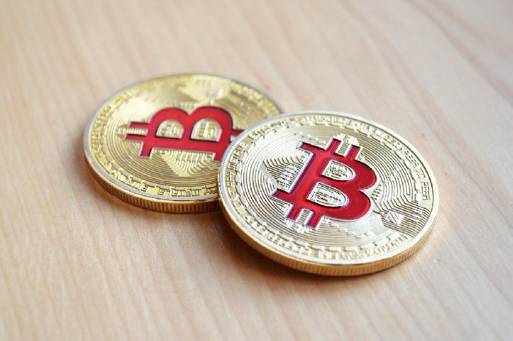 Bitcoin Crash Is Coming: Pundit Says It’s Time To Sell All Your BTC