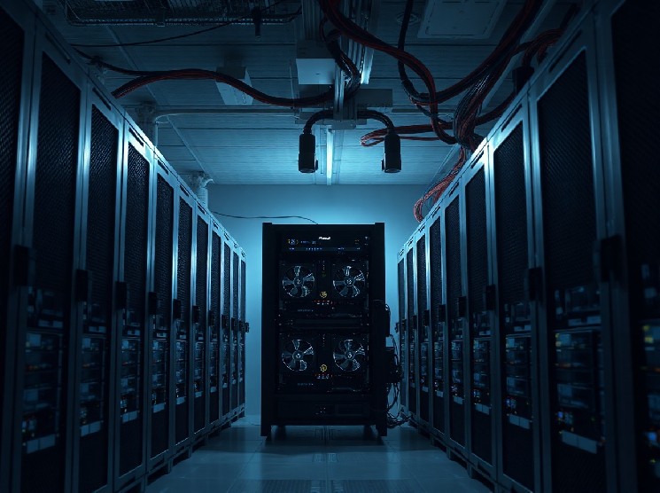 Canaan to Sell Crypto Holdings to Fund Share Buybacks