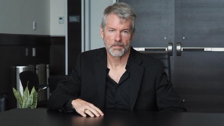 Michael Saylor’s Strategy buys 3,273 bitcoin as it inches closer to its 1 million target