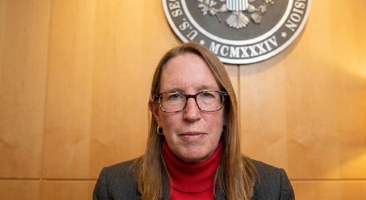 SEC Commissioner Hester Peirce Admits: “We Were Wrong About Cryptocurrencies”
