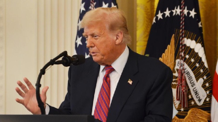 Trump lands in Senate's crosshairs over $500 million UAE investment in his crypto venture