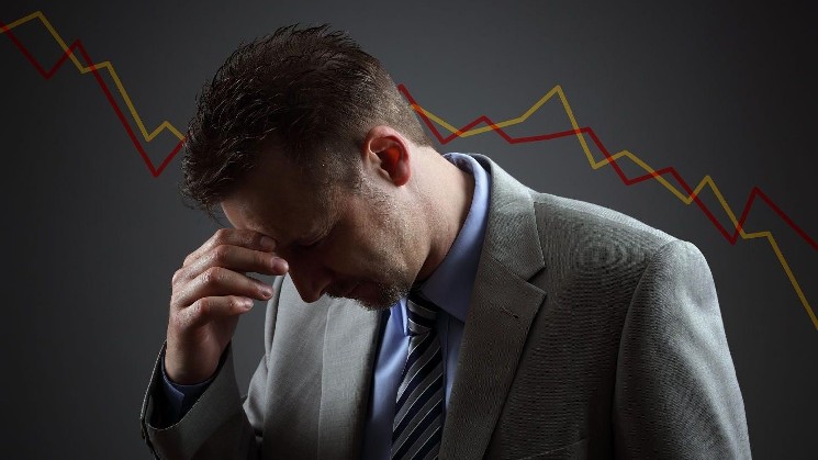 Strategy, Metaplanet unrealized bitcoin losses highlight risk of concentrating on just one token