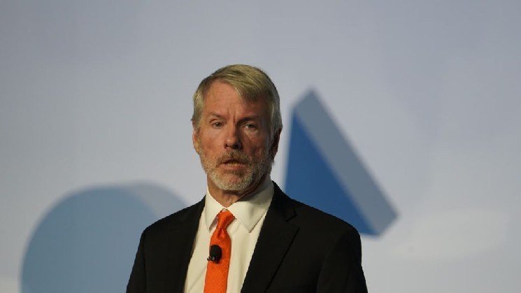 Michael Saylor Has Stepped Up His Bitcoin Purchases in Recent Weeks: But Experts Are Warning of the Risks