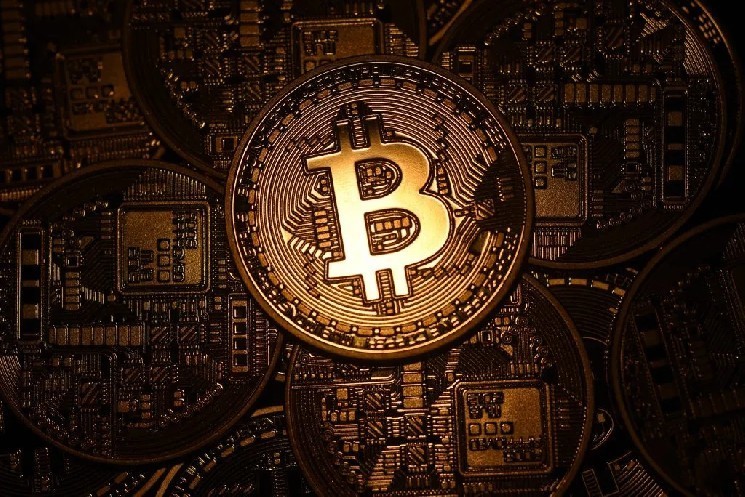 Experienced Market Analyst: “Bitcoin’s Technical Indicators Look Healthy; $75,000 Must Be Surpassed”