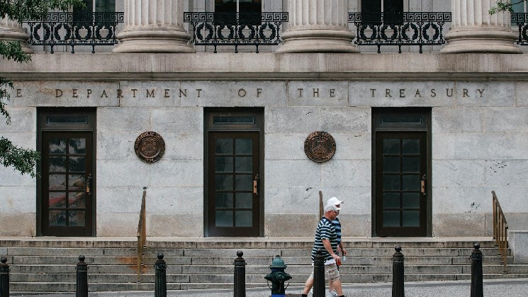 U.S. scraps proposed $10,000 reporting rule for for crypto sent to private wallets